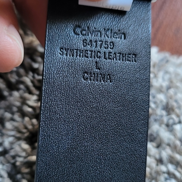 Calvin Klein Floral Twist Reversible Belt - Picture 3 of 10